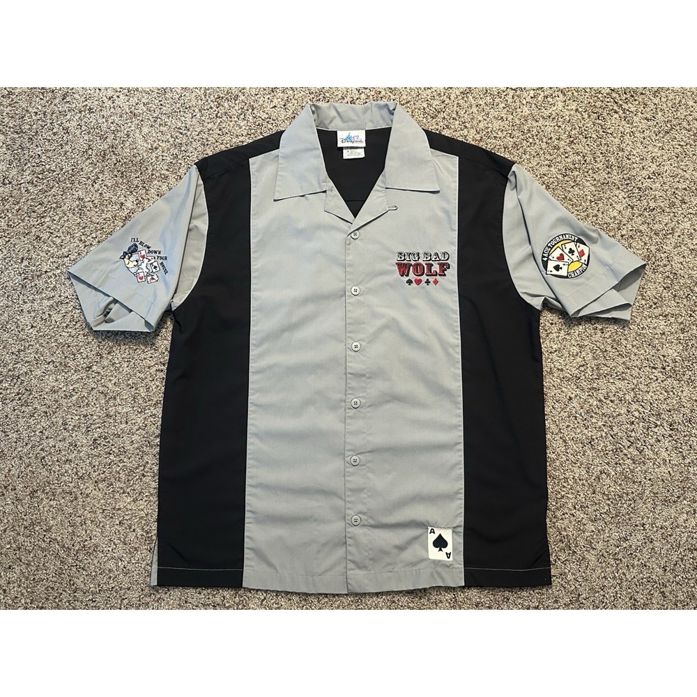 Disneyland Resort Big Bad Wolf Poker Club Short Sleeve Button Down Shirt - M
